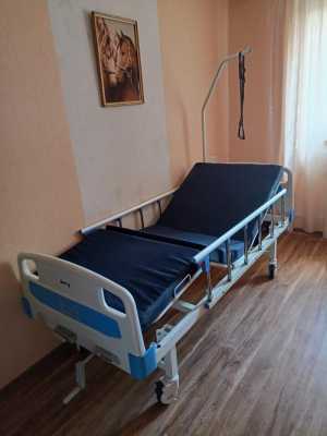 Медицинская кровать