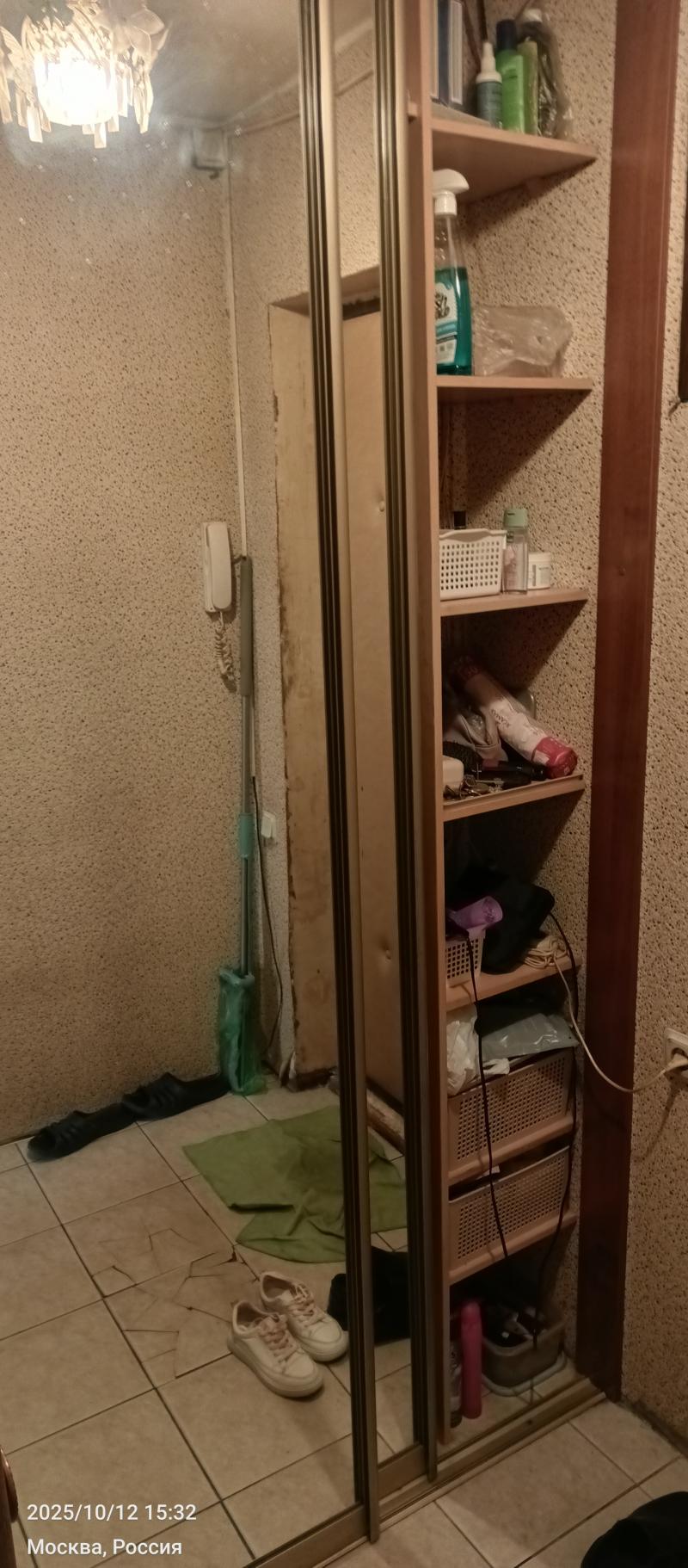 Встроенный шкаф в прихожую 9-и этажка хрущевка большая двушка. Самовывоз