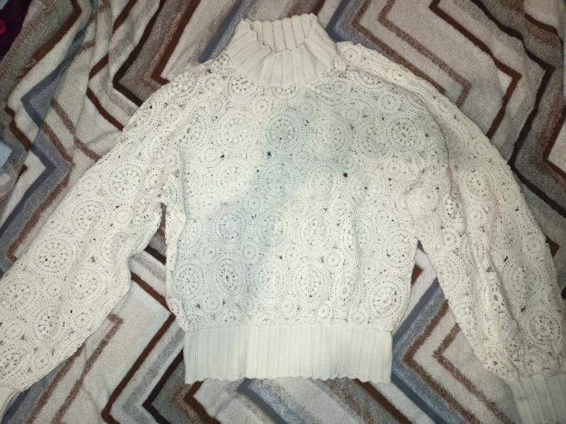 Продам кофту Joliesse