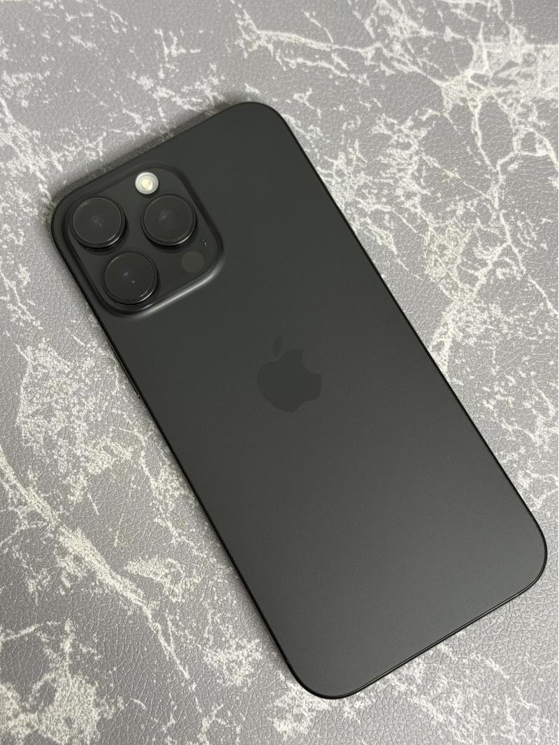 IPhone 16 pro max 256 GB nano SIM + ESIM, ���� Black Titanium