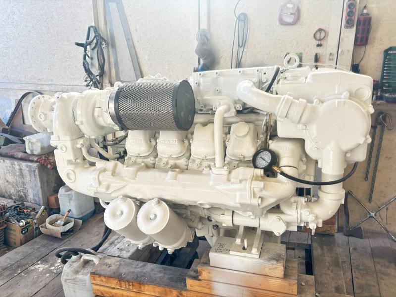 ������  �������  ������  MAN  D2848LE403