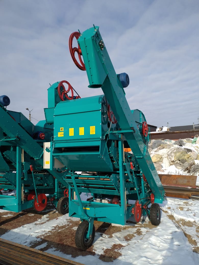 Очиститель вороха самопередвижной ОВС-25