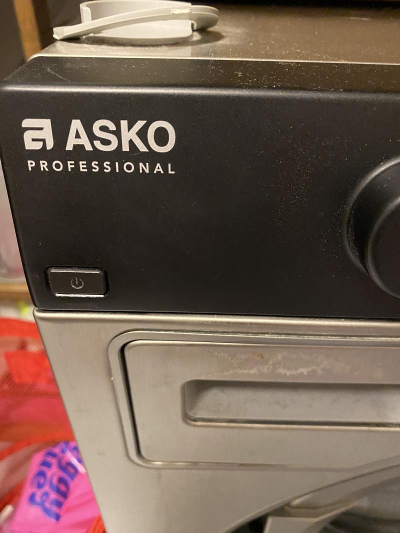Профессиональная стиральная машинка ASKO