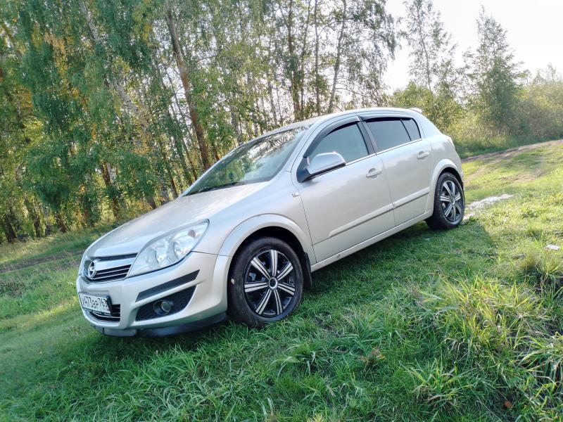 Opel Astra, 2012