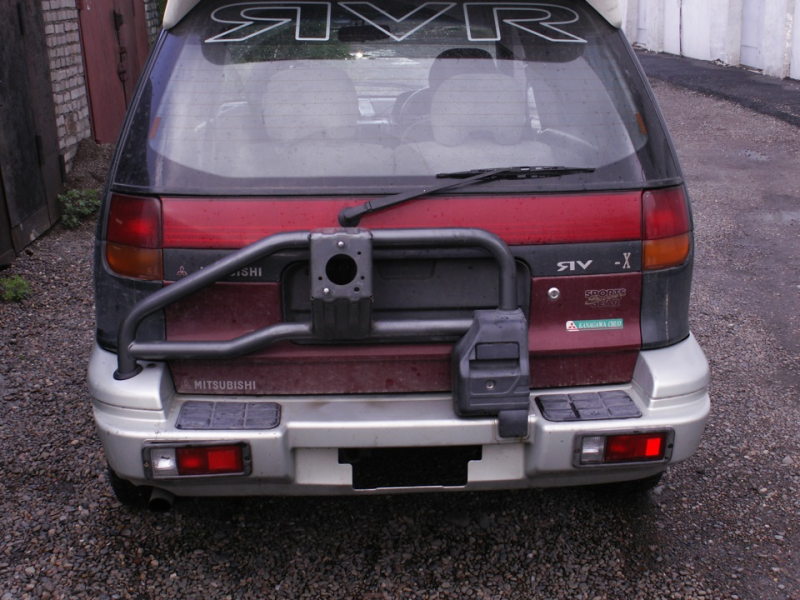 Mitsubishi Space Wagon, 1993