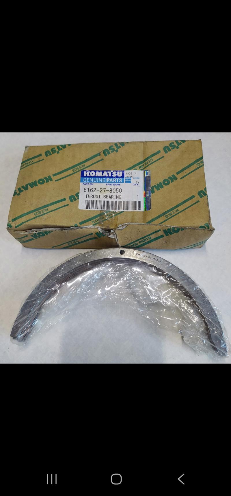  Komatsu, Caterpillar