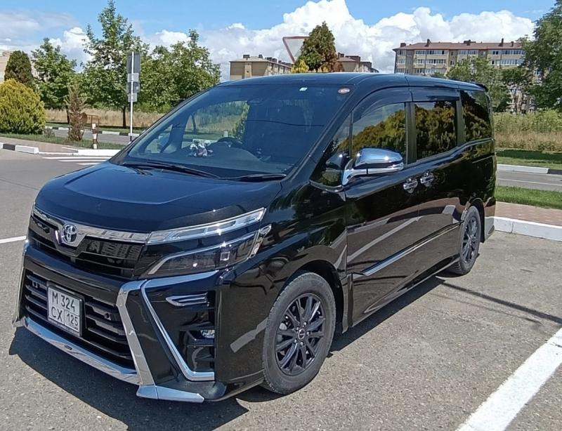 Toyota Voxy, 2021