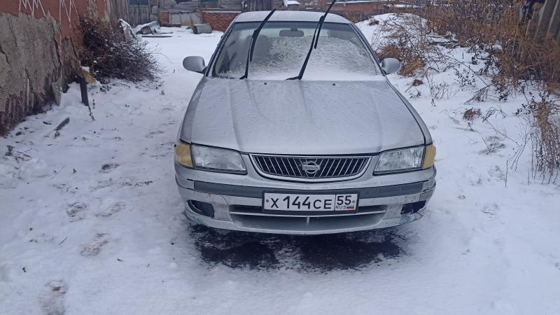 Nissan Sunny, 2000