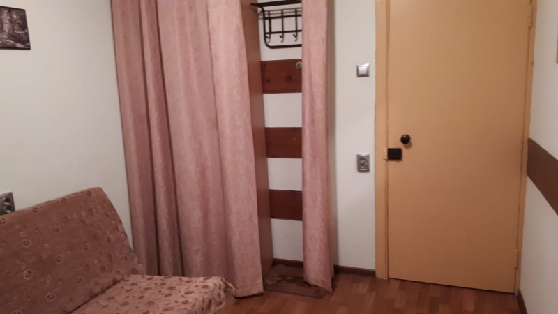 Комната в 4-к 96 м2, 2/10 эт.