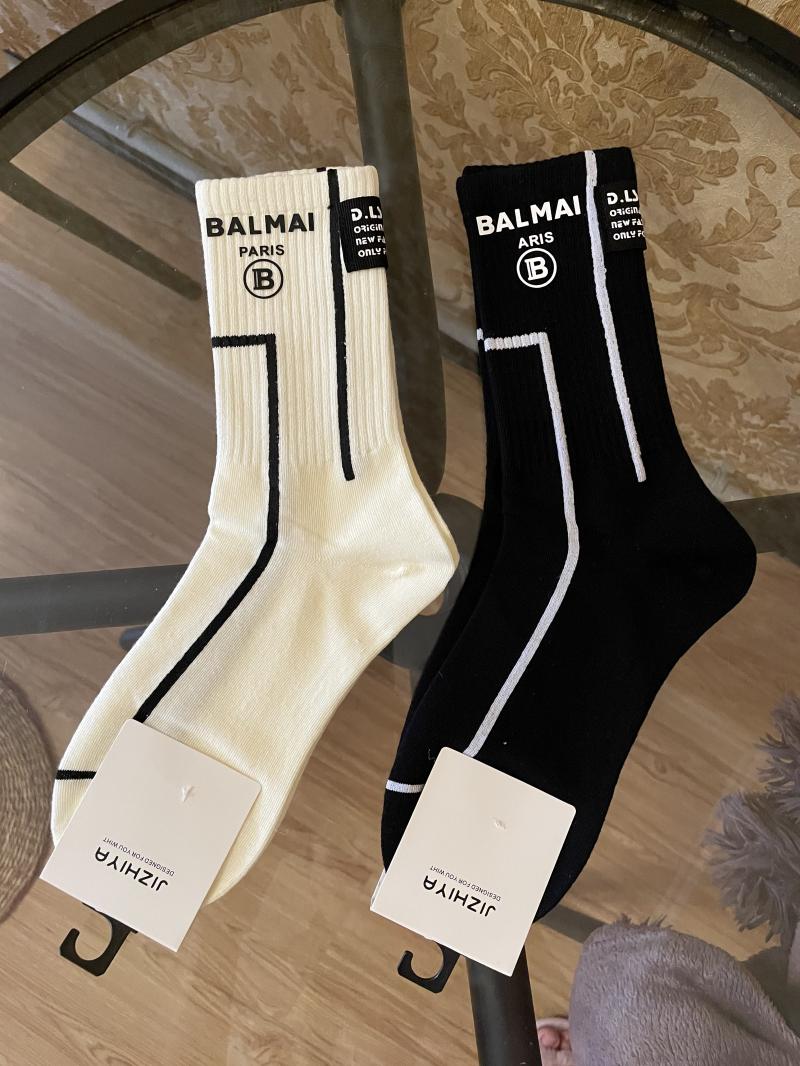 Носки и гольфы брендированный ( Balmain)( Miu-miu)