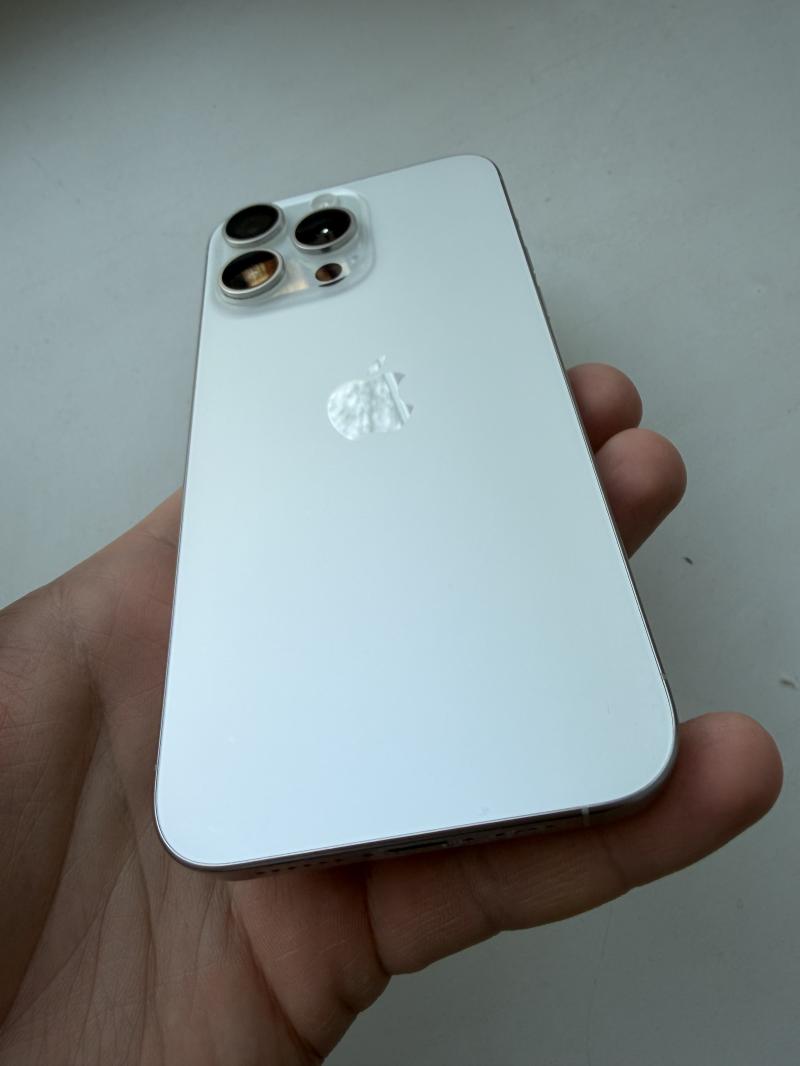 iPhone 15 pro max 256 gb sim+esim