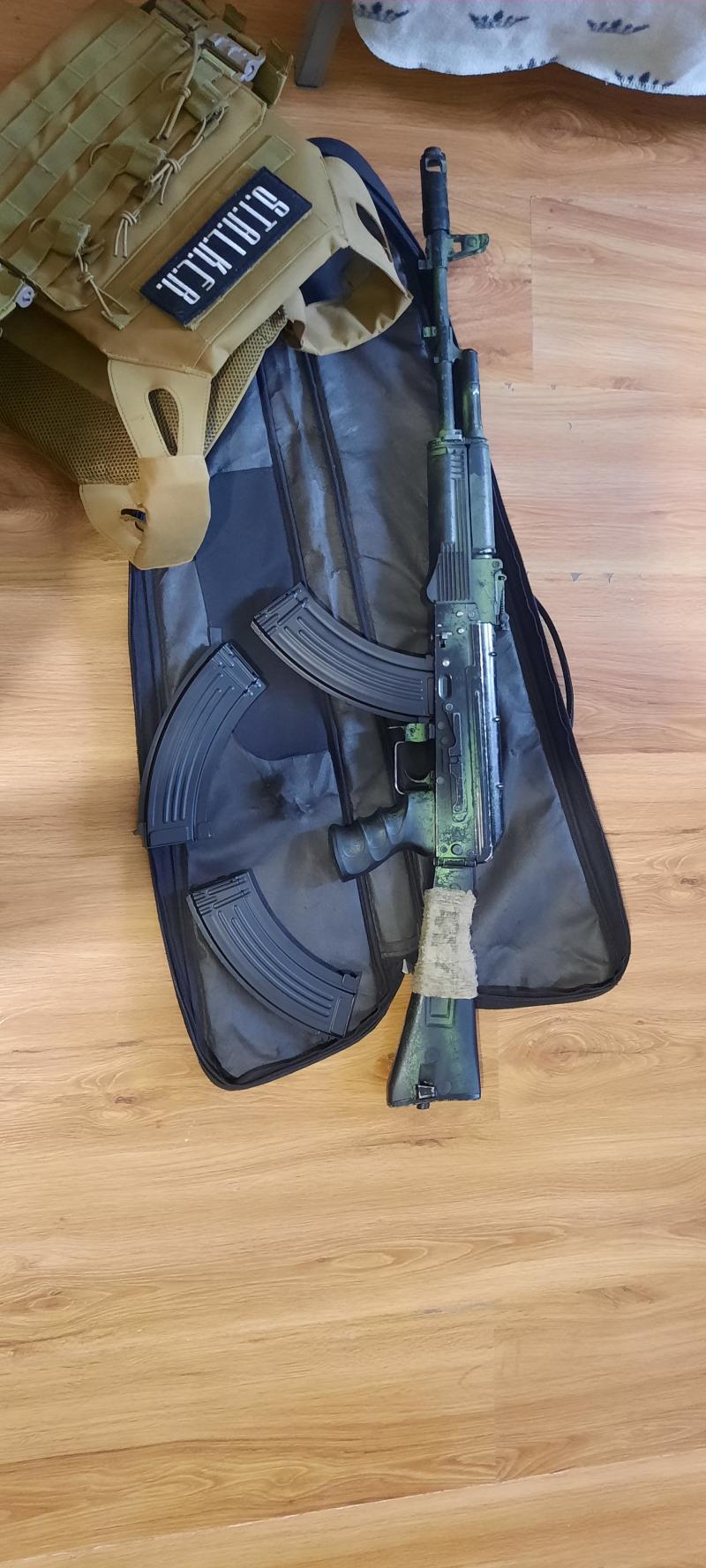 �� 74�